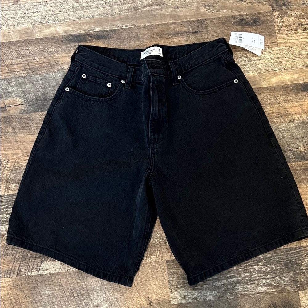 A&F Curve Love Loose Shorts Mid Rise